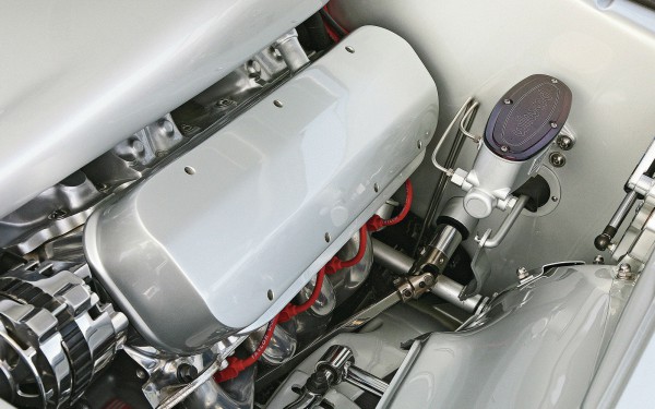 1305-1969-chevy-camaro-engine-view-2