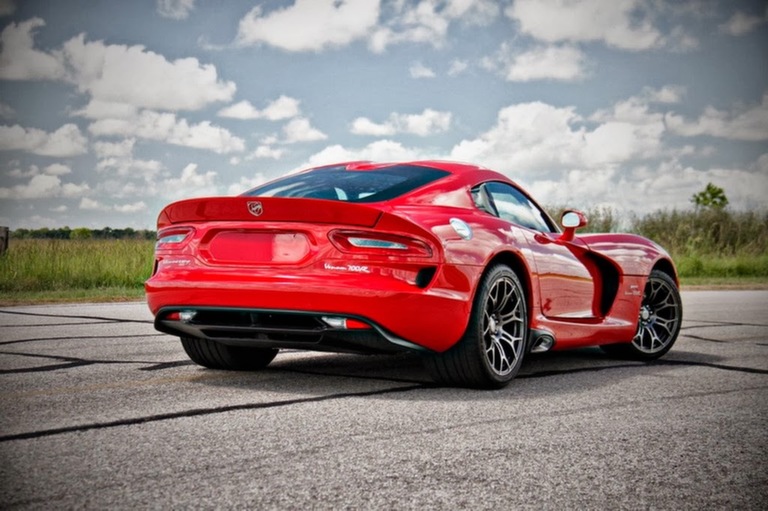 Dodge Viper Acr Hennessey Venom 700r