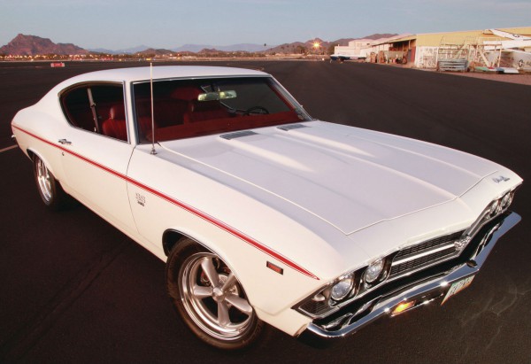 1969-chevy-chevelle-ss-front-three-quarter (1)