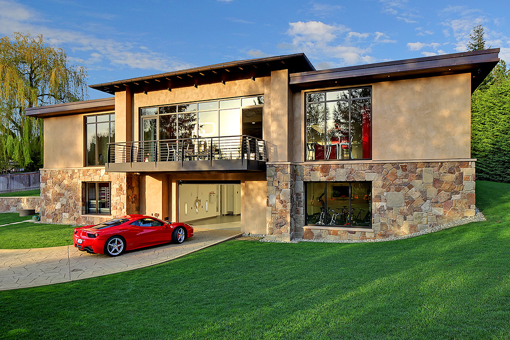 This House HIDES A MASSIVE 20 Car Garage Fulfilled With Porsches, Ferraris, Mercedes-Benz... REAL UTOPIA! 1