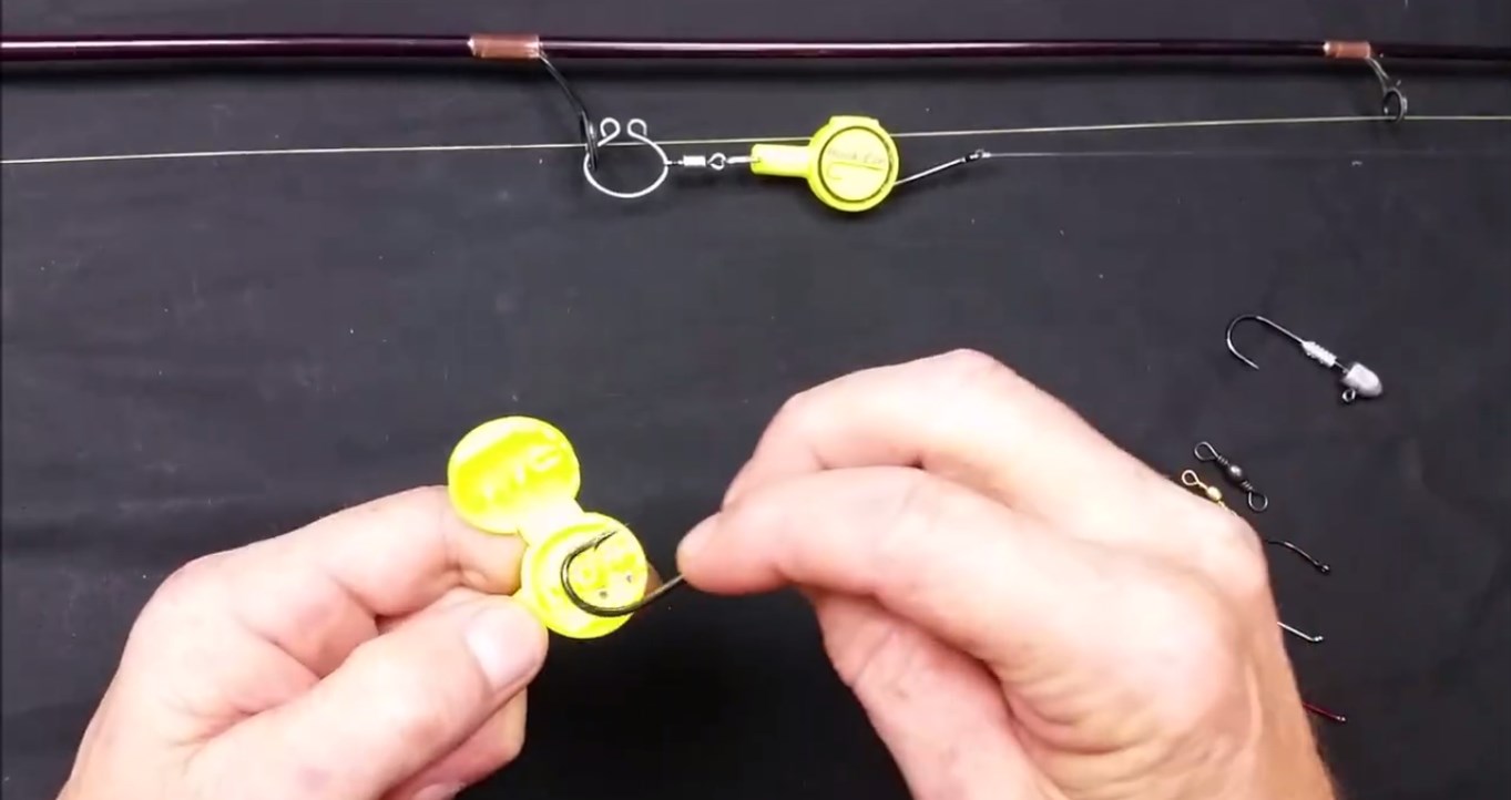 This Is THE HOOK EZE Fishing Tool That Every FISHERMAN Needs!