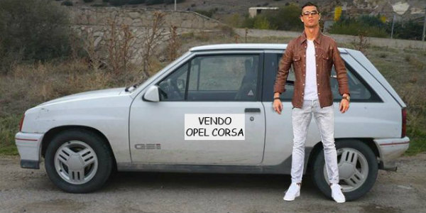 Cristiano Ronaldo Pose Aventador Lamborghini LP700 4 instagram 5