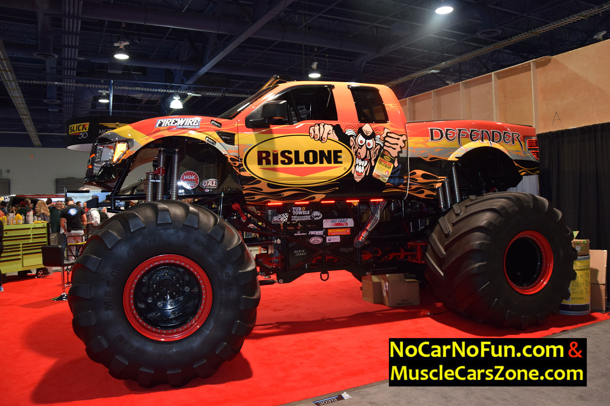 Ford F-150 Raptor monster truck 5 - Sema Show 2016 Vegas