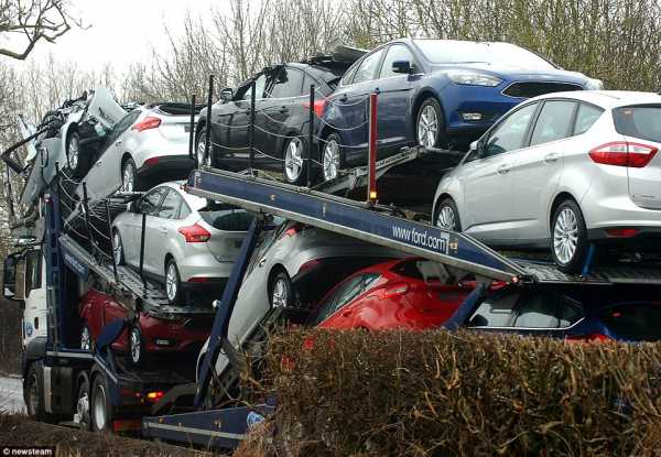 Brand New Ford Cars Smashed Transporter Low Bridge 3