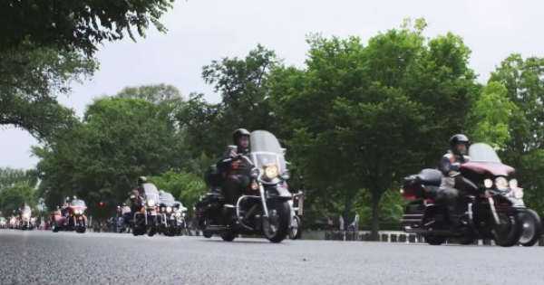 2017 Harley Davidson Parade 500000 riders 1