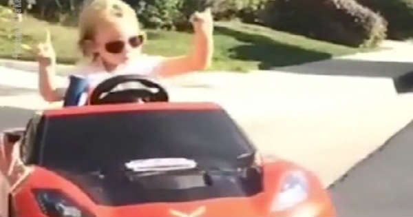 5-Year Old Girl Drifts Her Corvette 2
