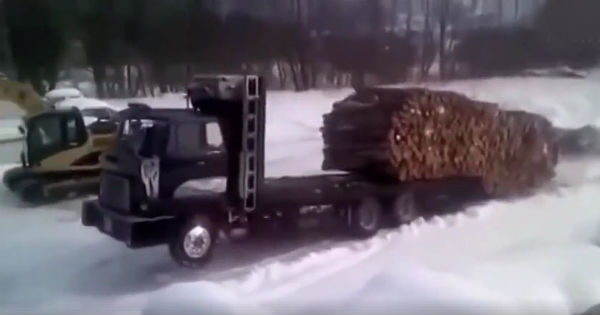 The Most Skillful Truck Drivers Ever 2
