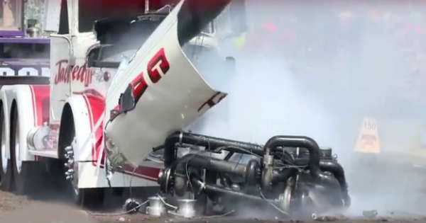 Tractor Pulling Competition crash compilation fail 1