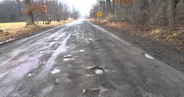 Terrible Road Is The Worst Pothole Warzone 1