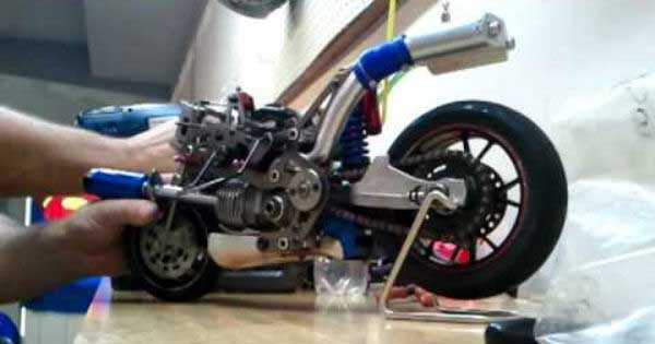 Amazing Miniature Ducati 1