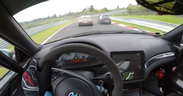 BMW M3 E46 Racing A Nissan GTR 2