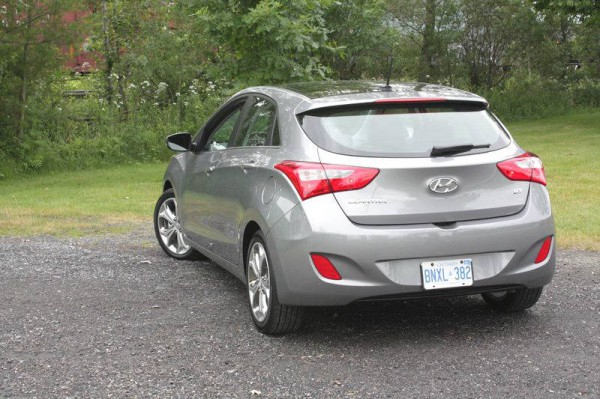 2013 hyundai elantra gt rear
