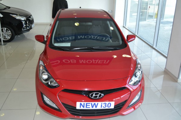 2013 hyundai i30 front