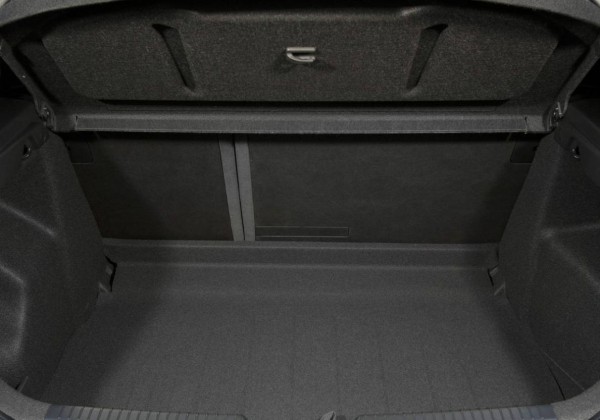 2013 hyundai i30 trunk space