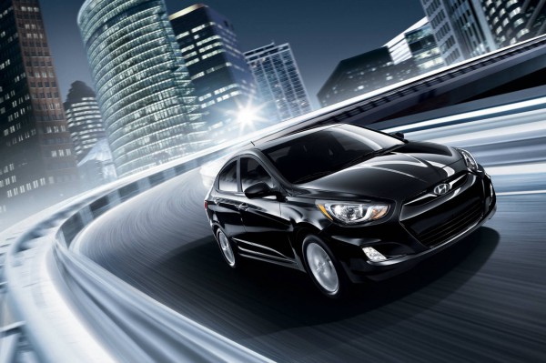 2013_hyundai accent sedan 8