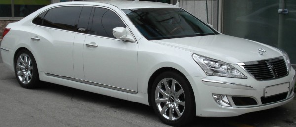 hyundai equus limousine 1 New Premium Showrooms