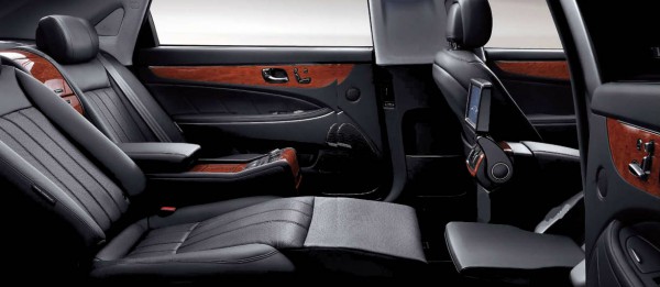 New Premium Showrooms hyundai equus limousine interior