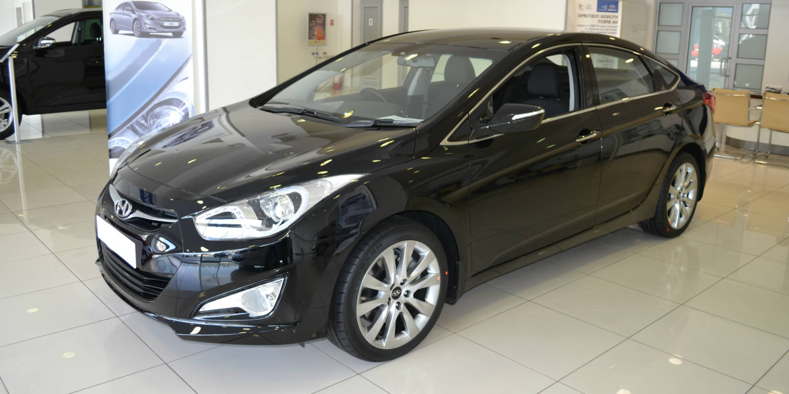 hyundai i40 review featured