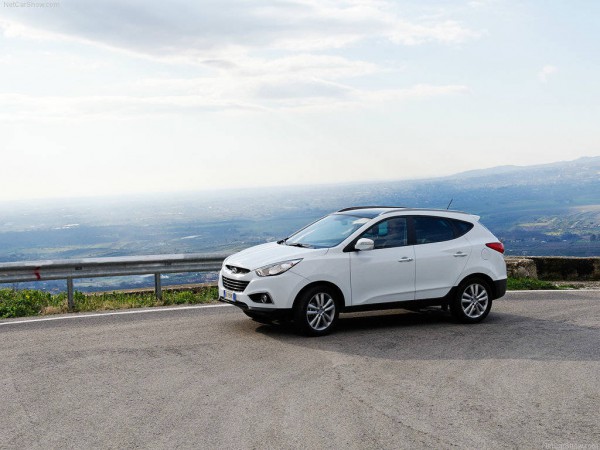 hyundai tucson ix35 landscape 3 owners