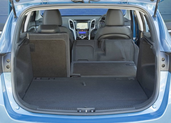2013 hyundai i30 wagon trunk