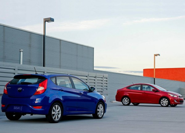Hyundai 2012 hyundai accent sedan and hatchback
