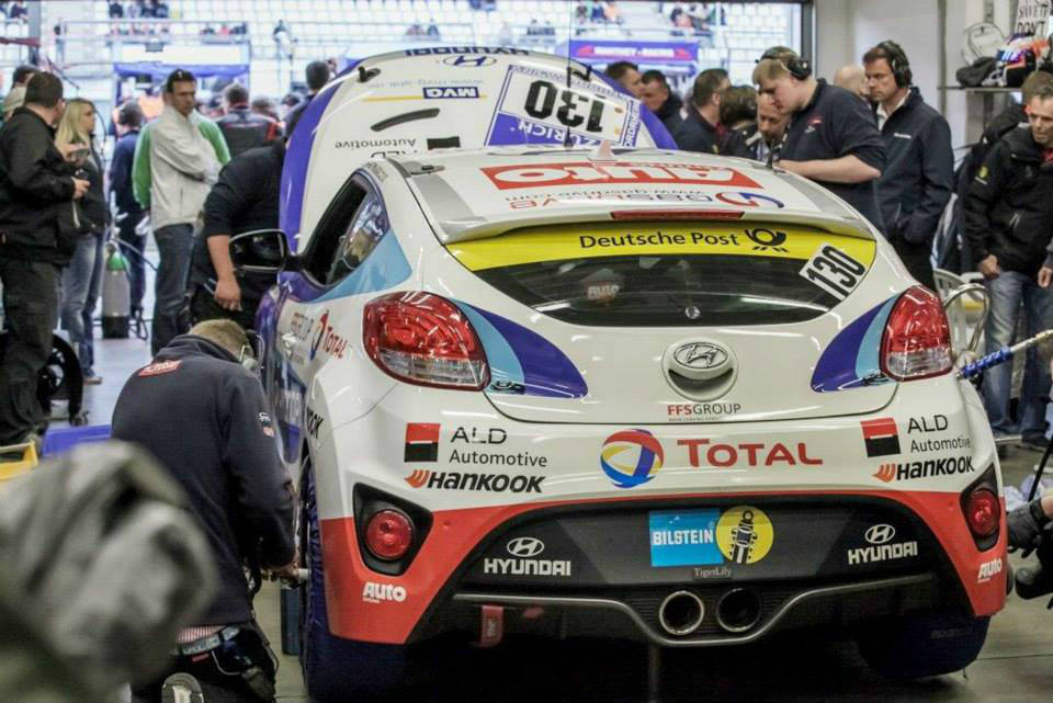 Hyundai Veloster Turbo at 24-hour race at nurburgring