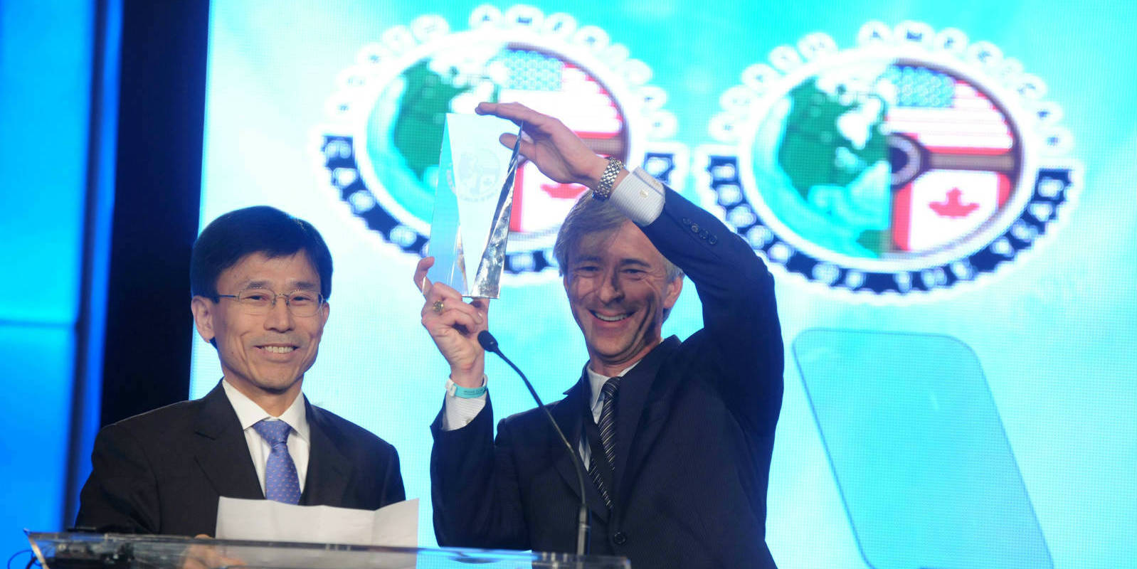 Hyundai Awards hyundai elantra 2012 nacoty F