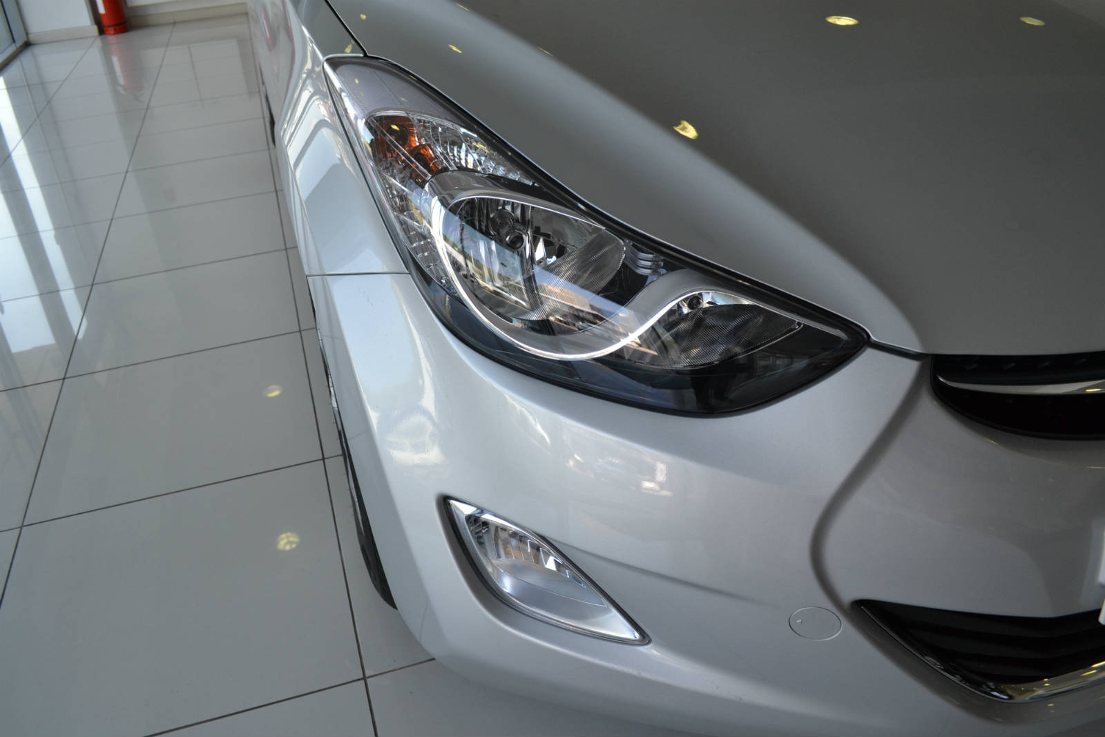 hyundai elantra front light