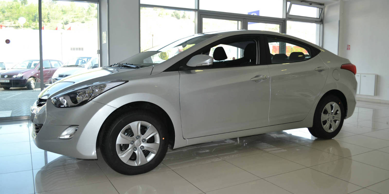 hyundai elantra side f