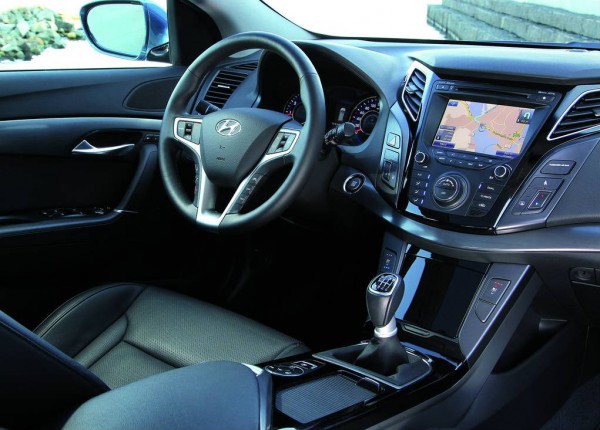 hyundai i40 wagon interior