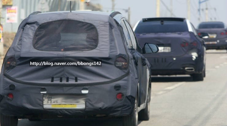 2014 hyundai i20 spy photos shoots 4