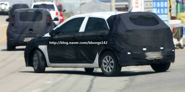 2014 hyundai i20 spy photos shoots F