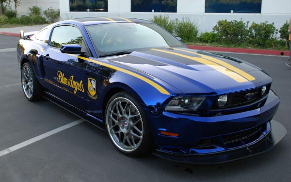 2012 ford mustang car