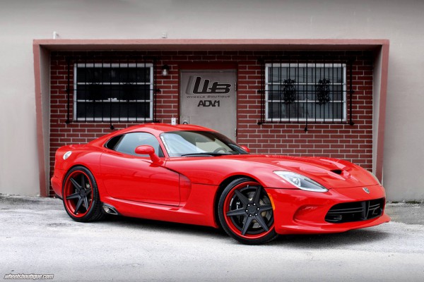 SRT Viper