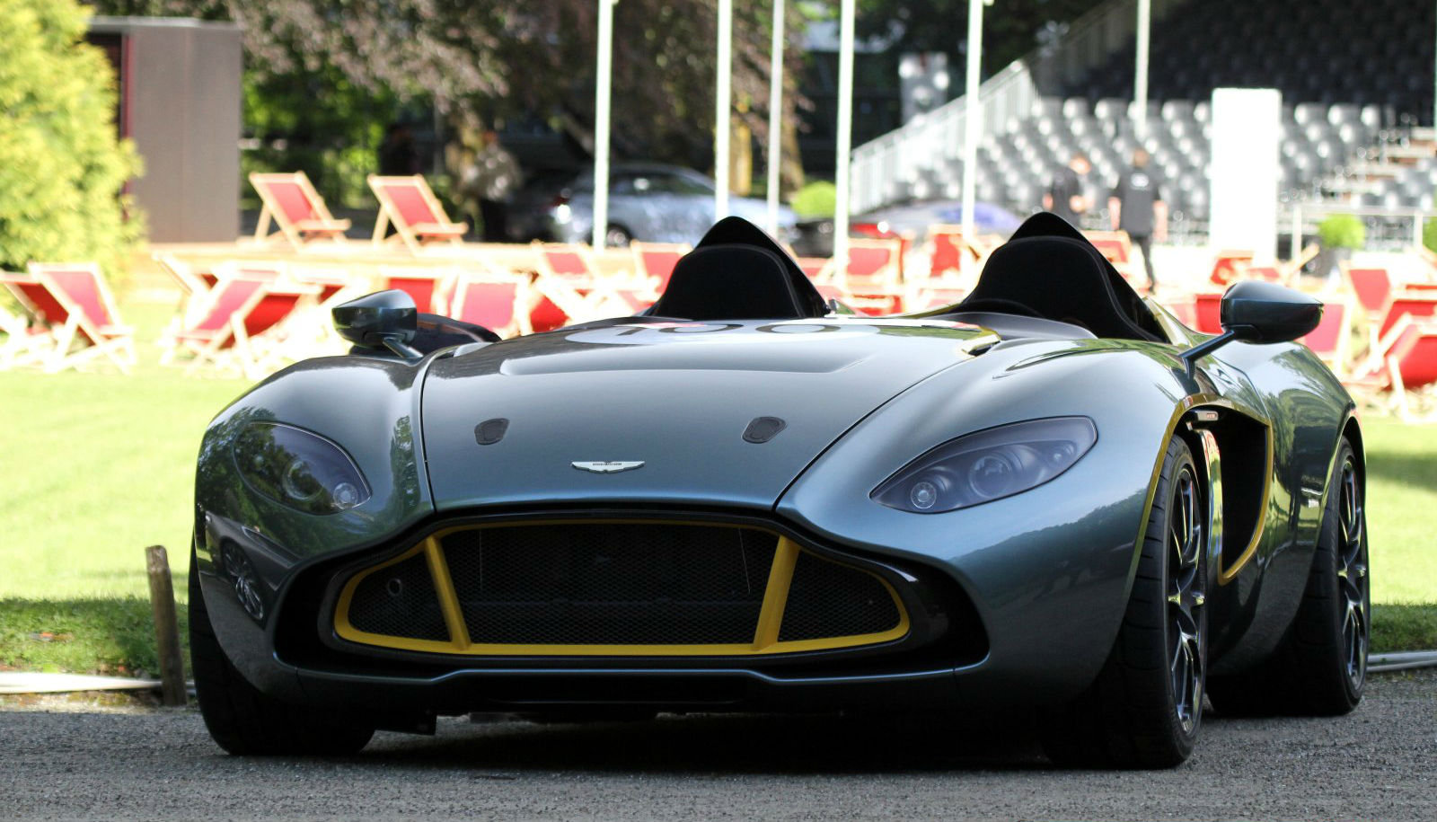 Aston Martin CC100 concept