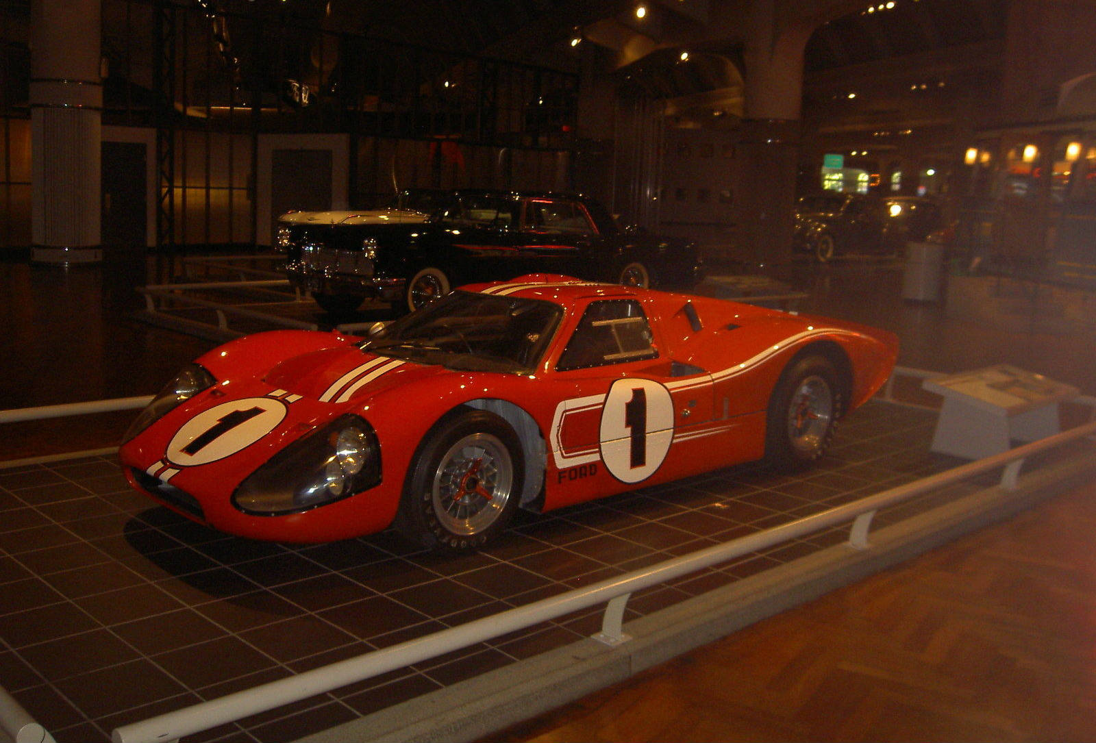 ford-gt40 Le Mans Race