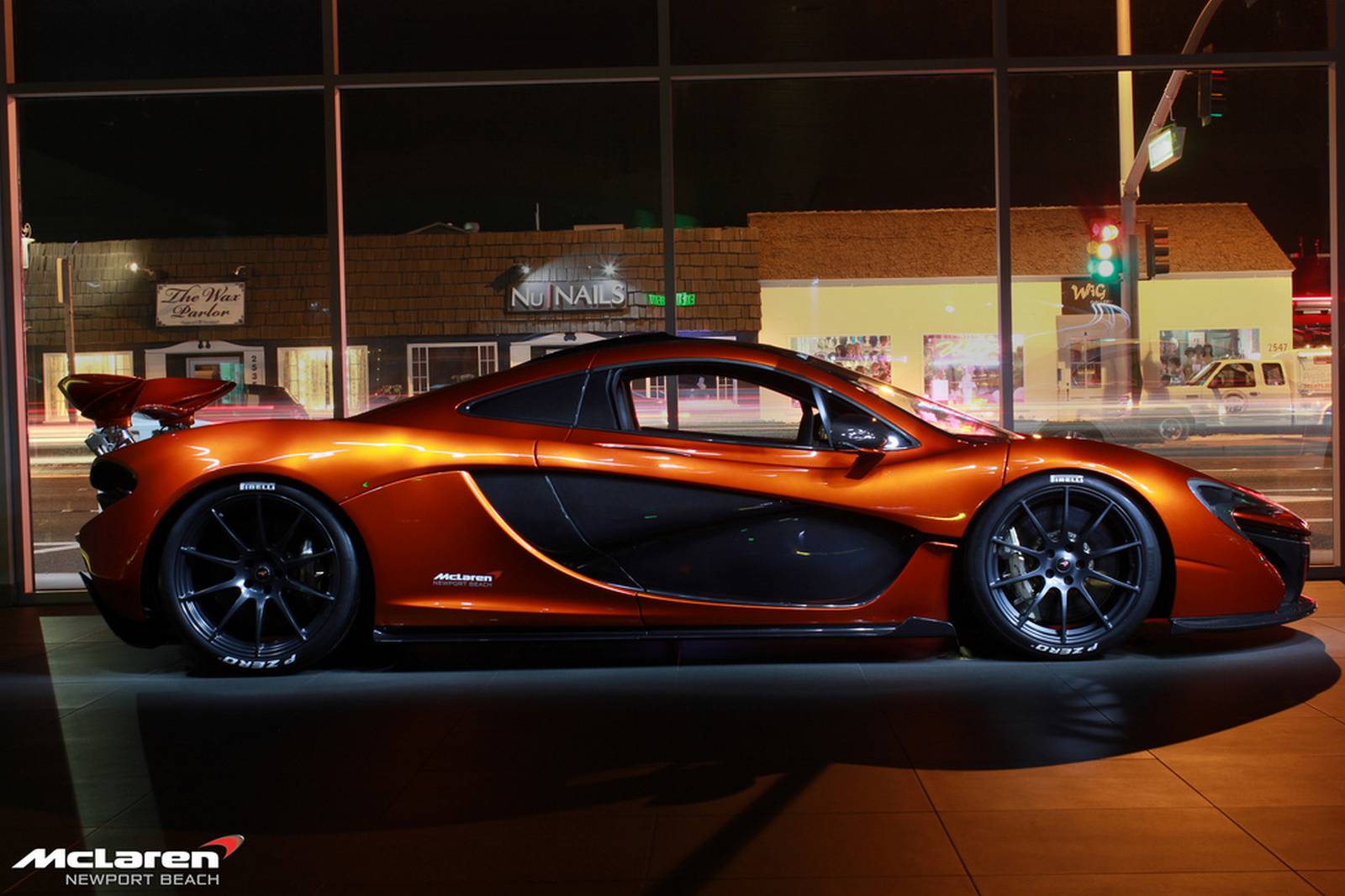 McLaren P1 Supercar with Reduced Weight