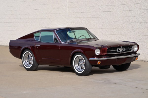 01-shorty-mustang