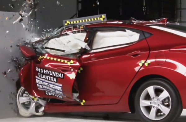 2013-hyundai-elantra-wins-top-safety-pic-plus