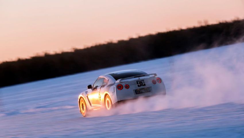 1000 hp Nissan GTR snow