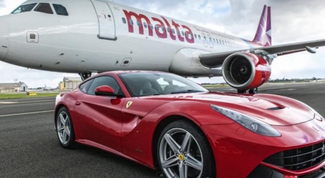 airplane airbus a320 Ferrari F12