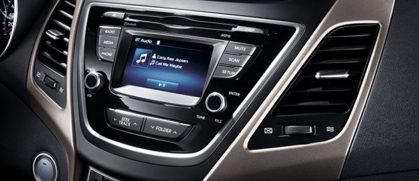 Elantra-sound-system-lcd