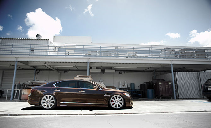 LEXUS LS 600HL vip