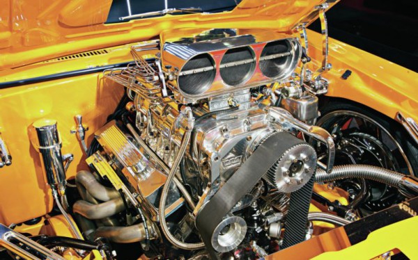 1303phr-31-o+las-vegas-sema-car-showcase+kamaro-engine