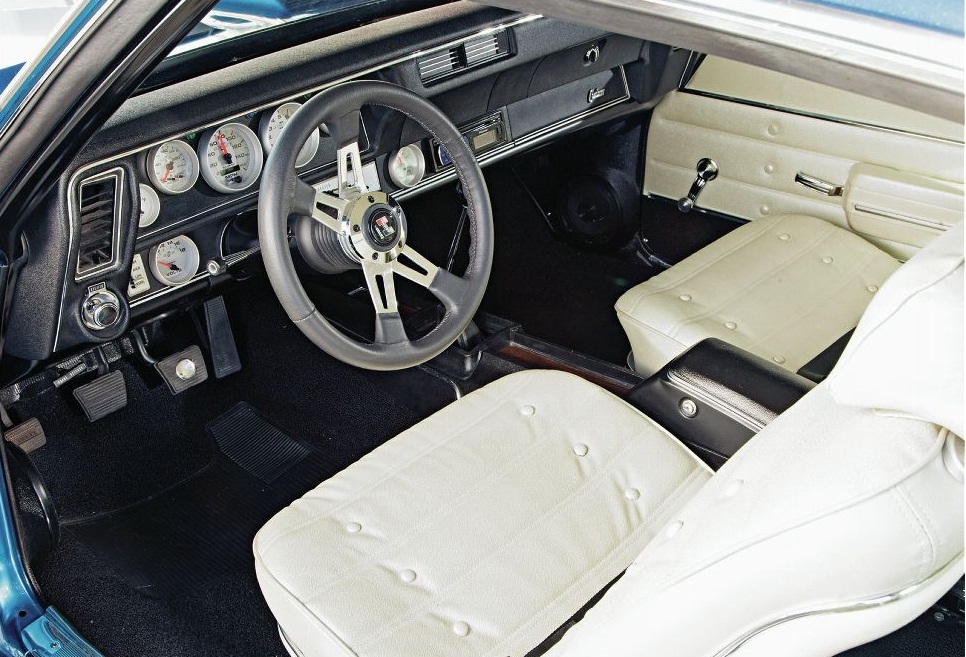 1971 Olds Cutlass S 3