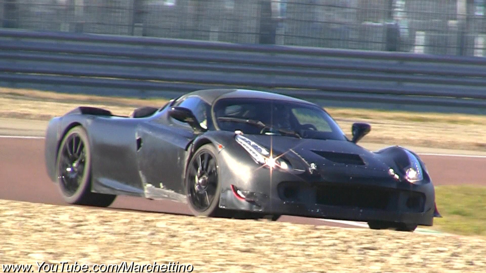 Ferrari LaFerrari Acceleration Insane Sound