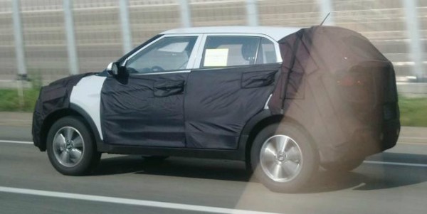 side-view-of-the-Hyundai-mini-SUV-spied-in-South-Korea