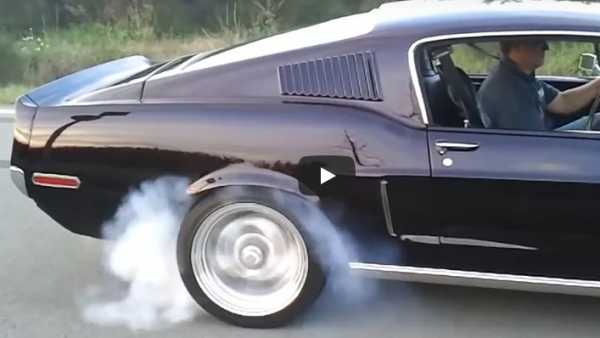 1968 Ford Mustang Shelby Burnout