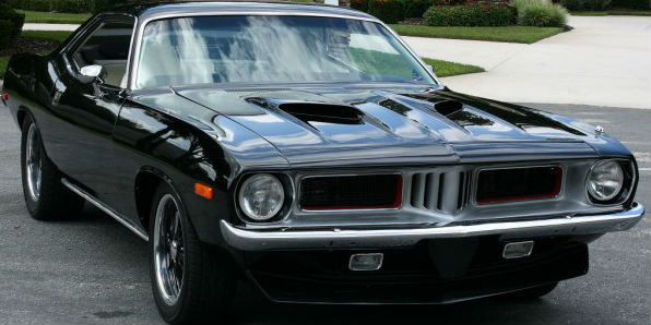 1973-plymouth-barracuda-hemi-resto-mod-7-600x428