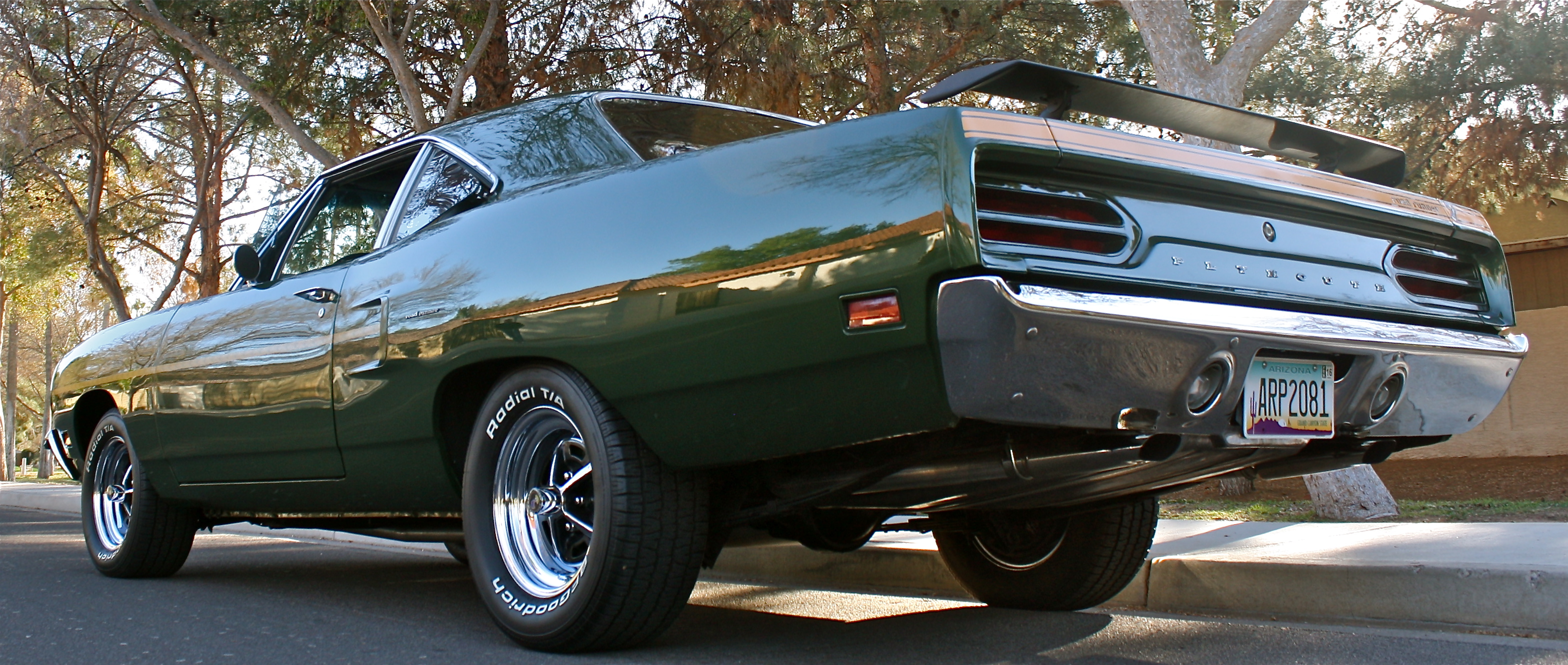 1970 plymouth roadrunner green hornet 3